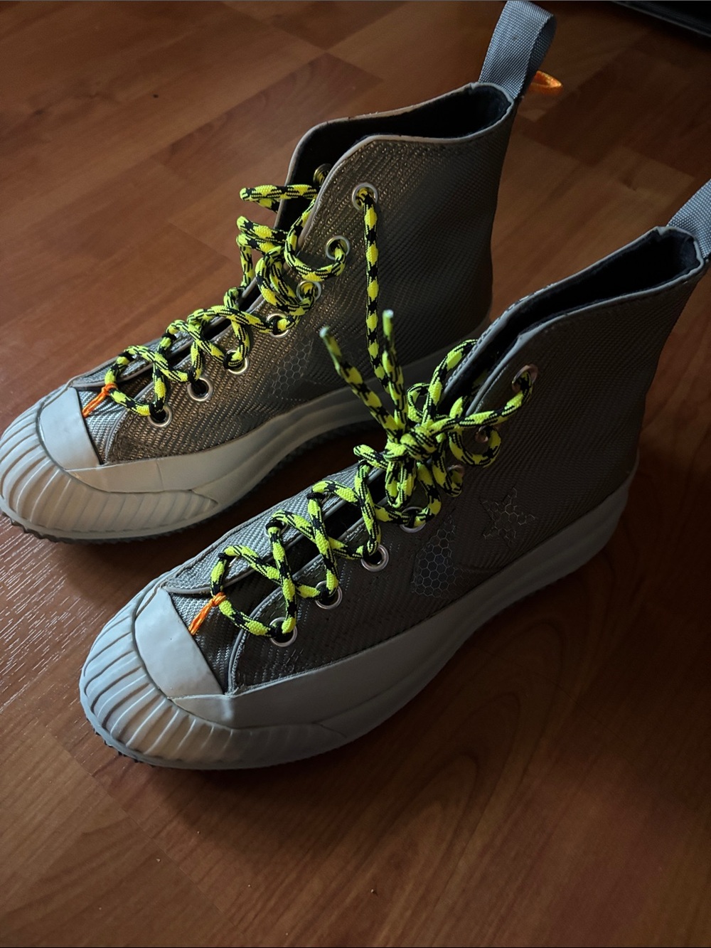 Converse Bosey MC Gray High-Top Sneakers with Neon Yellow Laces